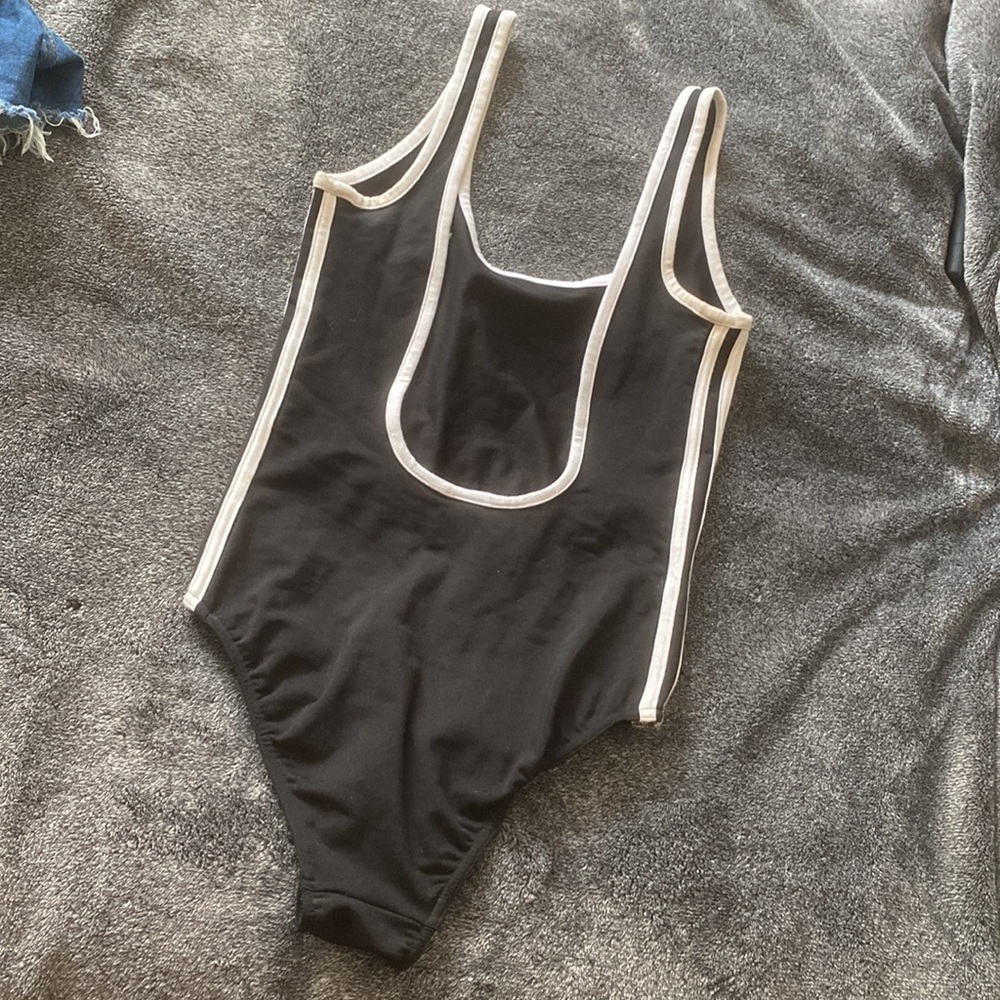 EUC ADIDAS bodysuit - Picture 4 of 6